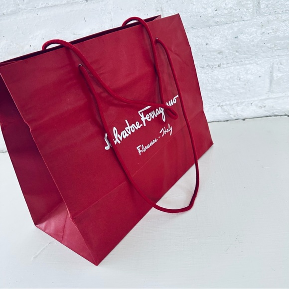 SALVATORE FERRAGAMO Authentic Gift Shopping Bag Red - Picture 7 of 7